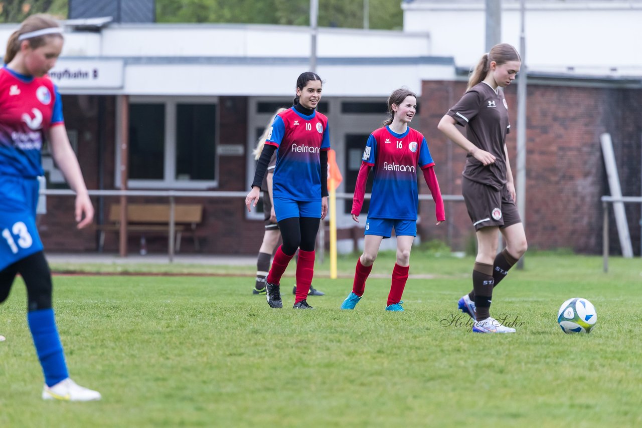 Bild 157 - wCJ VfL Pinneberg3 - St.Pauli : Ergebnis: 2:1